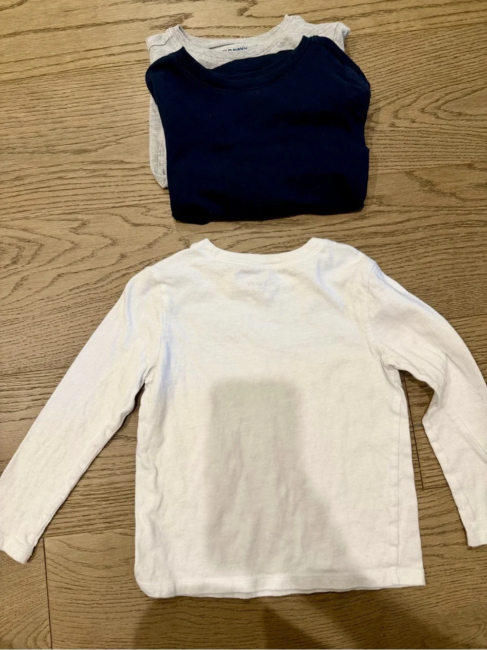 Old Navy White Long-Sleeve Tee for Kids